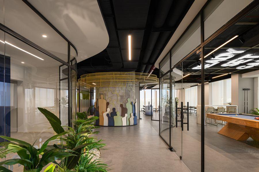 <p>Elevate Your Workspace </p>